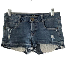 Load image into Gallery viewer, Lei Shorts Ashley Low Rise Distressed Juniors Size 3
