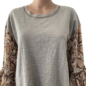Mystree Shirt Womens Small Oversized Gray Flannel Animal Print Bell Sleeve