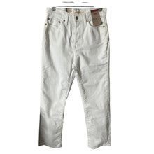 Load image into Gallery viewer, Levi's Wedgie Straight Leg Jeans Womens 29x28 White Button Fly