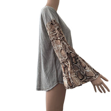 Load image into Gallery viewer, Mystree Shirt Womens Small Oversized Gray Flannel Animal Print Bell Sleeve