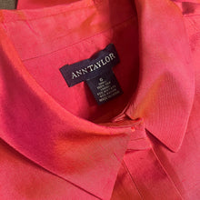 Load image into Gallery viewer, Ann Taylor Blouse Womens Size 6 Pink Iridescent 100% Silk Short Sleeve Button Front Shirt