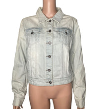 Load image into Gallery viewer, JC Penney Denim Jacket Womens Large Lightwash Trucker Style