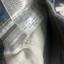 Load image into Gallery viewer, Levis 510 Jeans Mens 28x32 Medium Wash Blue