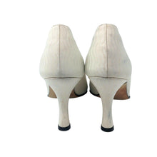 Load image into Gallery viewer, Pancaldi Pumps Womens Size 7 White Striped Heels