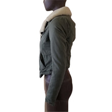 Load image into Gallery viewer, Hollister Malaga Beach Jacket Womens Small Olive Green White Sherpa Lined