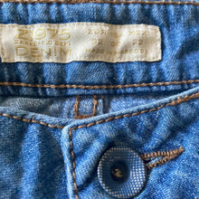 Load image into Gallery viewer, Zara Jeans 1975 Womens 00 Gems Rhinestone Distressed Ripped
