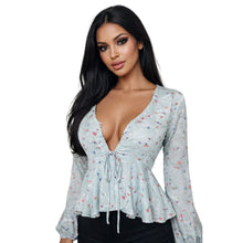 Load image into Gallery viewer, Adelyn Rae Blouse Womens Small Floral Aqua Green Bell Sleeve
