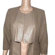 Load image into Gallery viewer, Venus Jacket Womens Size 6 Wool Faux Faux Blend Tan Open Front