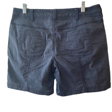 Load image into Gallery viewer, Basic Editions Shorts Womens Small Bermuda Cargo Navy Blue