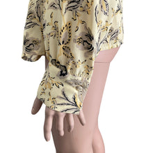 Load image into Gallery viewer, Vince Camuto Blouse Womens Small Yellow Floral Wrap New