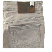 Load image into Gallery viewer, Visionary Denim Jeans Womens Size 30 Type 02 Off White Button Fly