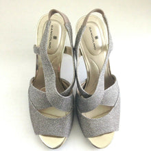 Load image into Gallery viewer, Bandolino Malorie Wishbone Silver Metallic Glitter Sandal 8M BD7Malorie