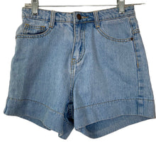 Load image into Gallery viewer, Unbranded Shorts Light Wash Girls Size Medium