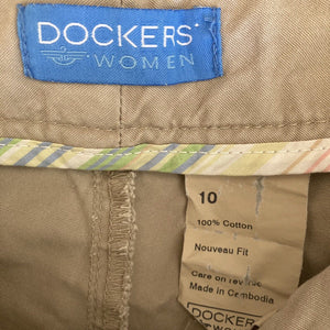 Dockers Shorts Womens Khaki Size 10 Golf Workwear Casual