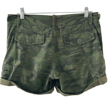 Load image into Gallery viewer, Sanctuary Shorts Switchback Cuffed Hiker Green Camo Womens Size 26
