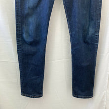 Load image into Gallery viewer, Levi’s 502 Mens Taper Fit Dark Wash Blue Denm Jeans Size 30x32