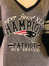 Load image into Gallery viewer, Patriots Womens Superbowl XLIX Champions Gray and Blue Long Sleeve Tshirt XL