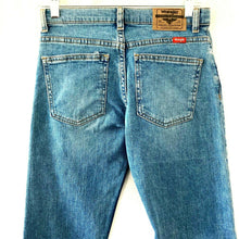 Load image into Gallery viewer, Wrangler Five Star Taper Fit Boys Light Wash Blue Jeans Size 12 Regular