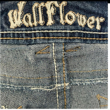 Load image into Gallery viewer, Wallflower Womens Blue Denim Short Shorts Juniors Size 7