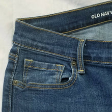 Load image into Gallery viewer, Old Navy Jeans Curvy Profile Mid-Rise Straight Leg Womens size 6 Reg