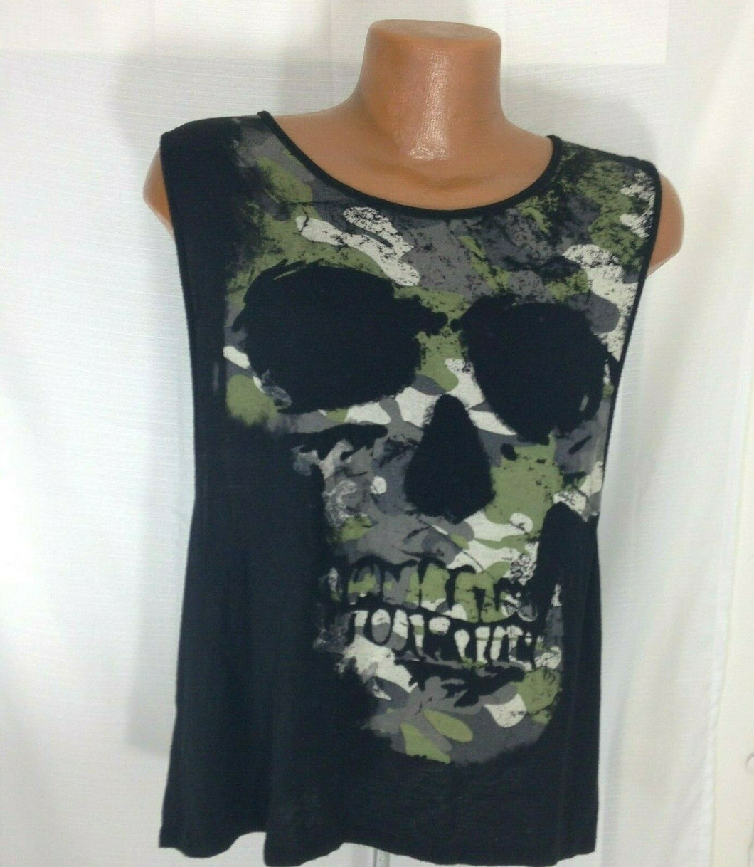 Wet Seal Unisex Black Khaki Skull Sleeveless Tshirt Size XL