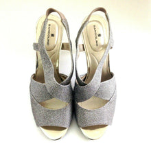 Load image into Gallery viewer, Bandolino Malorie Wishbone Silver Metallic Glitter Sandal 8M BD7Malorie