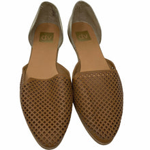 Load image into Gallery viewer, DV by Dolce Vita Flat Shoes Light Brown Tan Womens Size 9.5