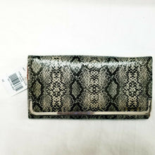 Load image into Gallery viewer, Unbranded Wallet Womens Snakeskin Pattern checkbook bill fold change purse