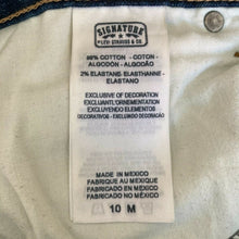 Load image into Gallery viewer, Levis Signature Womens Dark Wash Blue Jeans Size 10M
