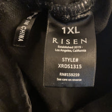Load image into Gallery viewer, Risen Shorts Bermuda Denim Black Stretch Wasit Womens Size 1XL Raw Hem