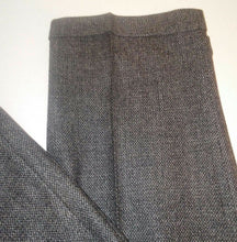 Load image into Gallery viewer, Holt Renfrew by Samuelsohn Mens Black and Gray Tweed 2 Piece Suit