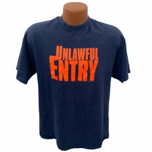 Load image into Gallery viewer, Vintage 1992 Unlawful Entry Movie shirt Adult Size L kurt russell ray liotta vtg