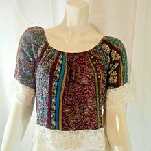 Load image into Gallery viewer, Womens Multicolored Paisley Floral Crop Top With White Lace Trim and Back Large