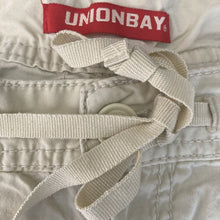 Load image into Gallery viewer, Unionbay Shorts Bermuda  Womens Juniors Size 15 Beige Plus Cargo