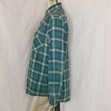 Load image into Gallery viewer, Vintage Ozark Trail Shirt Mens Green Plaid button Front Size Medium