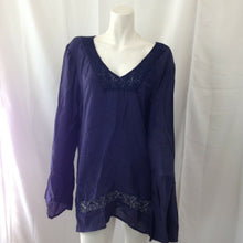 Load image into Gallery viewer, Signature Studio Contemporary Style Dark Blue Blouse Extra Large