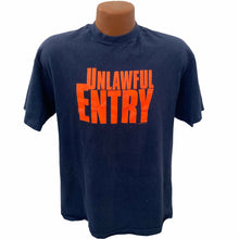 Load image into Gallery viewer, Vintage 1992 Unlawful Entry Movie shirt Adult Size L kurt russell ray liotta vtg