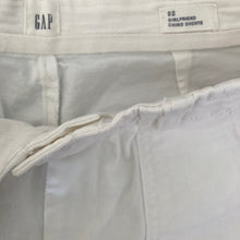 Load image into Gallery viewer, Gap Girlfriend Chino Shorts Bermuda White Size 2 Inseam 6