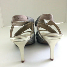 Load image into Gallery viewer, Bandolino Malorie Wishbone Silver Metallic Glitter Sandal 8M BD7Malorie