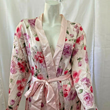 Load image into Gallery viewer, Vintage 90&#39;s Valerie Stevens Womens Multicolored Floral Robe Size Medium