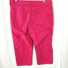 Load image into Gallery viewer, Lee Classic Fit Womens Hot Pink Denim Capris Size 12 Medium