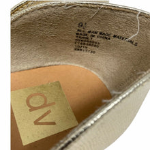 Load image into Gallery viewer, DV by Dolce Vita Flat Shoes Light Brown Tan Womens Size 9.5