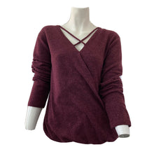 Load image into Gallery viewer, Pleione Women’s Burgundy Red Pullover Sweater Medium