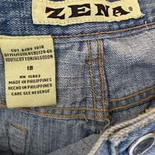 Load image into Gallery viewer, Vintage Zena Shorts Denim Bermuda Medium Wash Womens Plus Size 18