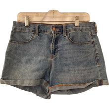 Load image into Gallery viewer, Old Navy Shorts Denim Womens Size 8 Light Wash