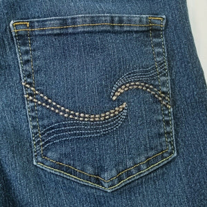 Signature by Levis Jeans Modern Bootcut Size 6M