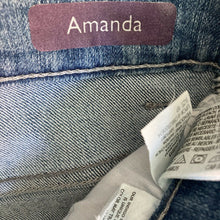 Load image into Gallery viewer, Gloria Vanderbilt Jeans Amanda Medium Wash Size 6 Petite Hi Rise