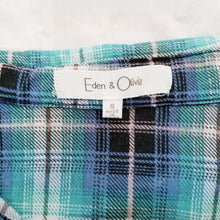 Load image into Gallery viewer, Eden &amp; Olivia Womens Blue Green Plaid Shirt Small