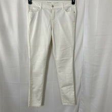 Load image into Gallery viewer, Old Navy Rockstar White Denim Jeans Size 8 Regular