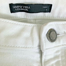 Load image into Gallery viewer, Simply Vera Vera Wang Shorts Womens White Denim Size 8 Stretch Bermuda Cuffed